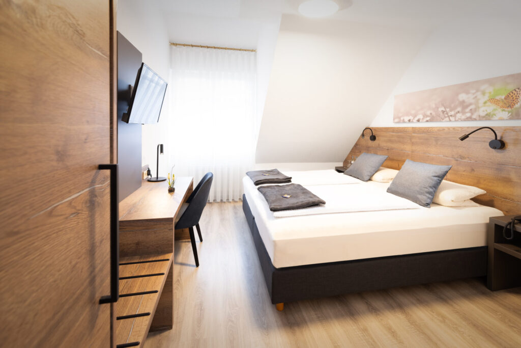 Doppelzimmer Standard Schreibtisch
